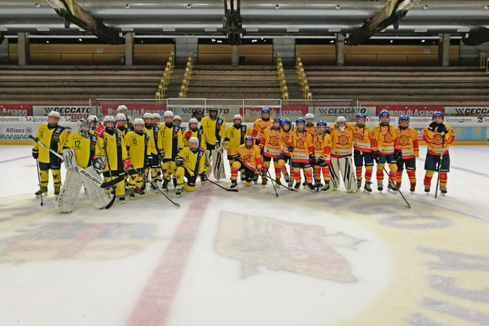 Hockey ghiaccio under 13 amichevole Asiago Trento