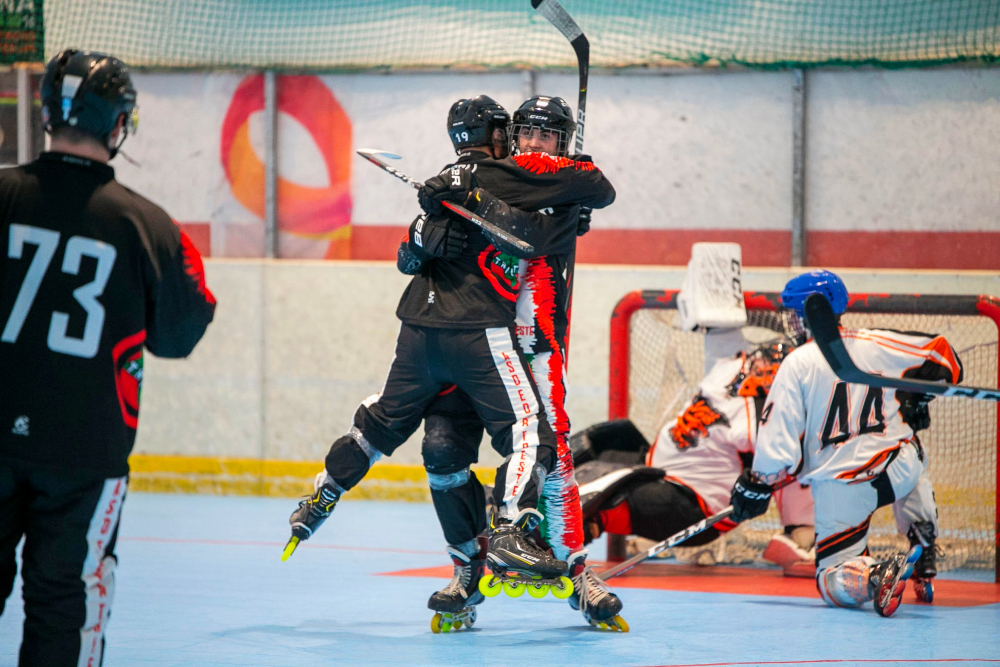 Inline hockey: Vipers KO with Ivy.  Well, the Asians in League One C.