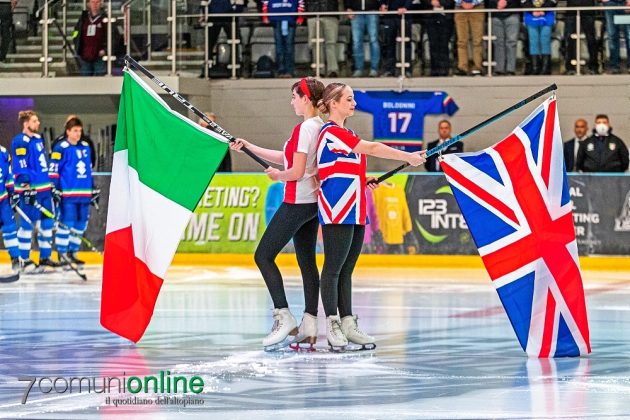 Hockey ghiaccio Gran Bretagna Italia prima Amichevole bandiere