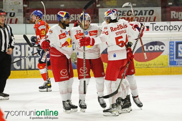 Asiago Hockey League - Salzburg - Red Bull goal photo
