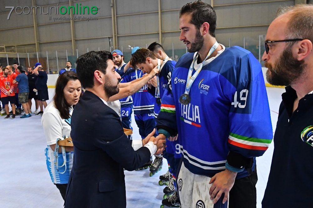 Hockey inline World Skate Games 2022 - Italia Senior maschile 2° posto medaglia argento premiazione