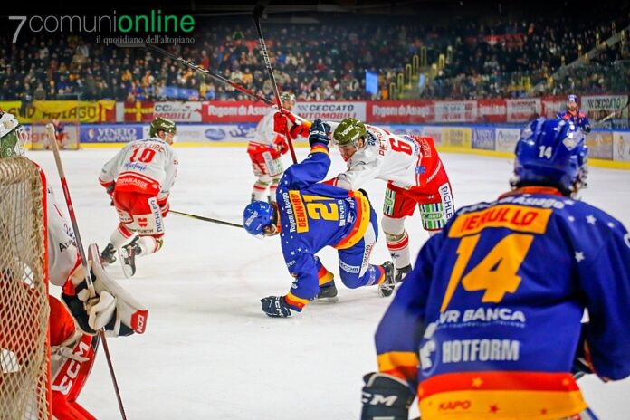 Asiago Hockey - Bolzano - Pala Hodegart Sold Out