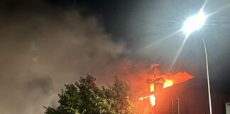 Enego, a fuoco il tetto di un’abitazione. Intervengono i Vigili del Fuoco Incendio Enego