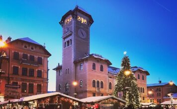 Asiago tra le prime in Europa ad aprire i mercatini natalizi: il 7 novembre si accende la magia dei Giardini di Natale